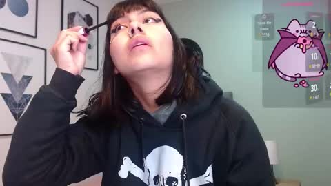 Amy 3 online show from October 8, 2025, 4:32 am