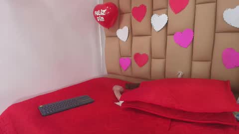 Snapshot of amy__wats0n chatting on February 13, 2025, 10:22 pm amy__wats0n online show from February 13, 2025, 10:22 pm