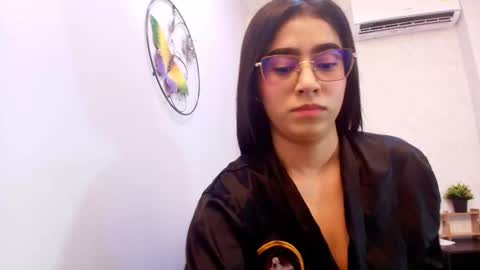 Snapshot of amy__wats0n chatting on October 6, 2025, 7:22 pm amy__wats0n online show from October 6, 2025, 7:22 pm