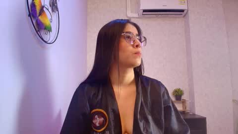 Snapshot of amy__wats0n chatting on December 2, 2025, 7:09 pm amy__wats0n online show from December 2, 2025, 7:09 pm