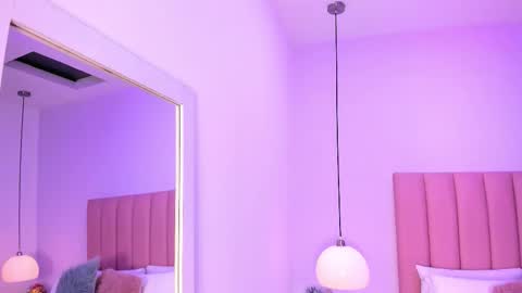 Aleja   online show from October 6, 2025, 3:26 am