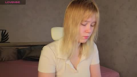 Amy online show from November 13, 2025, 12:20 am