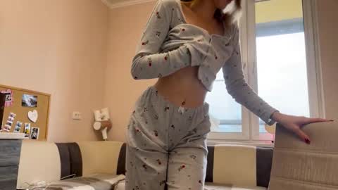 Snapshot of amy_meoww chatting on October 31, 2025, 12:06 pm amy_meoww online show from October 31, 2025, 12:06 pm