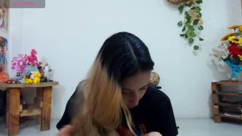Snapshot of amy_mur chatting on July 25, 2026, 7:22 pm amy mur online show from July 25, 2026, 7:22 pm