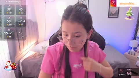 Amy sophia 3 online show from December 31, 2024, 4:35 pm