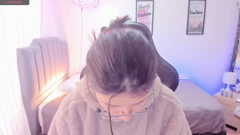 Amy sophia 3 online show from January 2, 2025, 1:40 pm