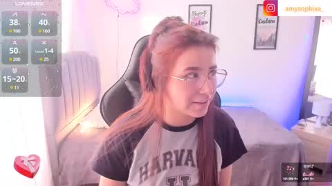 Amy sophia 3 online show from March 1, 2025, 3:27 pm