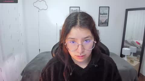 Amy sophia 3 online show from September 9, 2025, 11:21 am