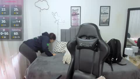 Amy sophia 3 online show from September 26, 2025, 11:58 am