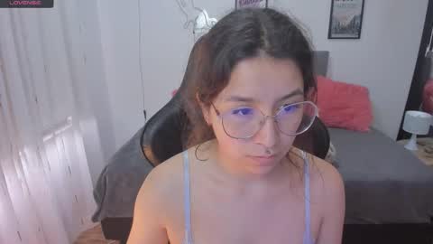 Amy sophia 3 online show from November 5, 2025, 1:11 pm