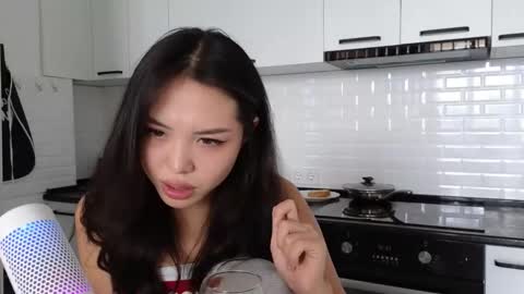 Snapshot of amyalwayshere chatting on January 15, 2025, 9:13 am girl next door named Amy online show from January 15, 2025, 9:13 am