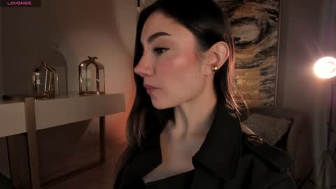 Snapshot of amyarmstrong chatting on January 20, 2025, 12:25 am Amy Armstrong online show from January 20, 2025, 12:25 am
