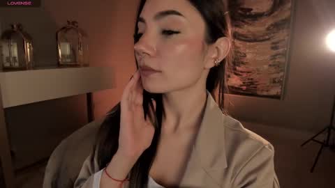 Snapshot of amyarmstrong chatting on March 8, 2025, 12:33 am Amy Armstrong online show from March 8, 2025, 12:33 am