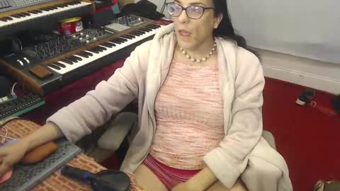 Trashely Gimpson online show from September 12, 2025, 9:09 am