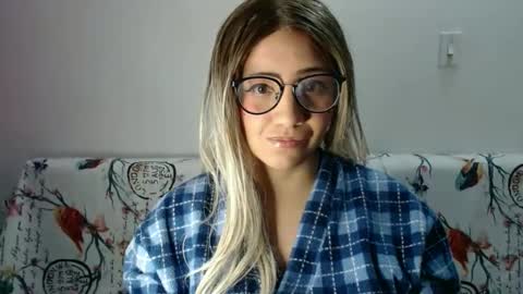 amycosplay99 online show from January 16, 2025, 10:55 pm