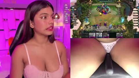 amyevan_ online show from November 24, 2025, 9:47 pm