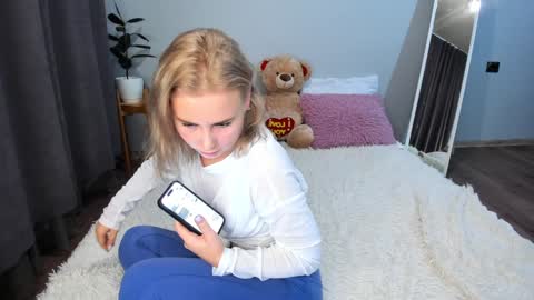 amymilson online show from December 13, 2024, 1:44 pm