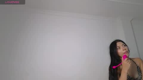 Amy Monroe online show from November 26, 2025, 1:56 pm