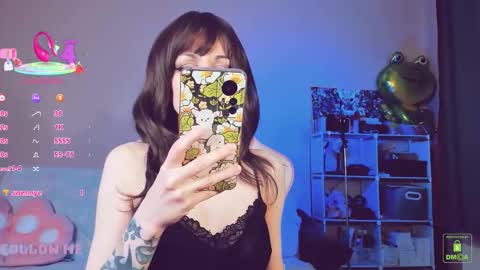 Amy Rose online show from December 13, 2025, 7:53 pm