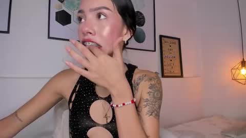 Amy online show from December 5, 2025, 2:03 pm