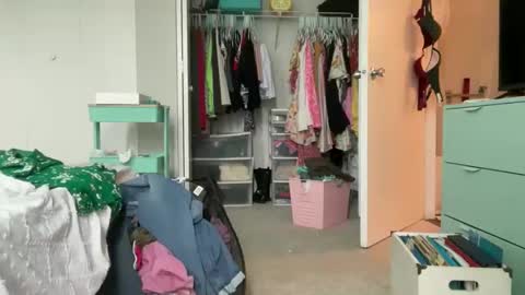 Snapshot of amysmilez chatting on May 11, 2026, 2:45 pm Amy Smilez online show from May 11, 2026, 2:45 pm