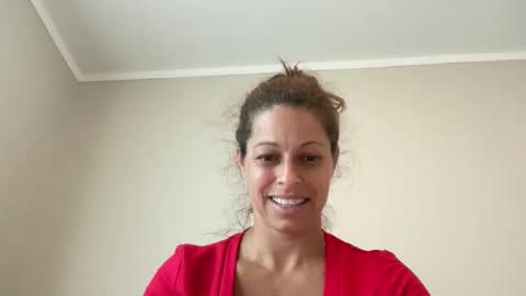 Snapshot of amysmilez chatting on May 13, 2026, 1:52 pm Amy Smilez online show from May 13, 2026, 1:52 pm