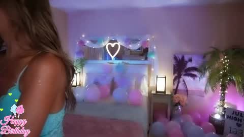 Snapshot of amyvalentine chatting on July 10, 2026, 5:56 am AmyValentine online show from July 10, 2026, 5:56 am