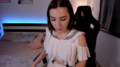 amyvilvet online show from September 16, 2025, 7:09 am