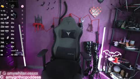Snapshot of amywhitenessxx chatting on May 16, 2026, 11:09 am Amy switch Goddess divine Mistress online show from May 16, 2026, 11:09 am