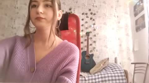 amywinks online show from April 19, 2026, 9:52 am