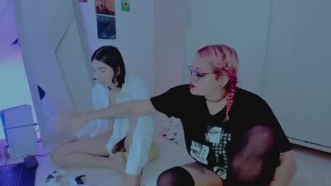 Snapshot of amyy_rouse chatting on July 14, 2026, 6:51 am Collinns online show from July 14, 2026, 6:51 am