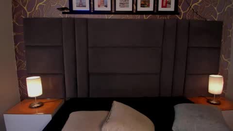 Ana  online show from February 9, 2025, 11:47 am