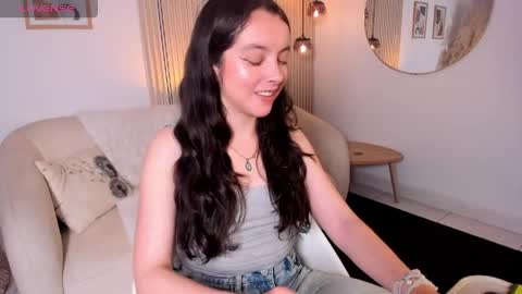 Snapshot of ana_ev chatting on April 28, 2026, 7:35 am Ana online show from April 28, 2026, 7:35 am