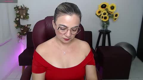 Snapshot of ana_hotmilf chatting on March 28, 2026, 8:52 pm Ana online show from March 28, 2026, 8:52 pm