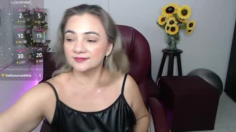 Snapshot of ana_hotmilf chatting on March 29, 2026, 10:54 pm Ana online show from March 29, 2026, 10:54 pm
