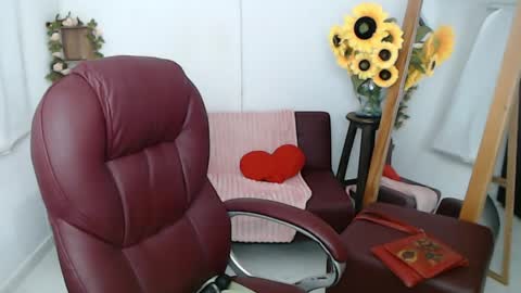 Snapshot of ana_hotmilf chatting on June 1, 2026, 11:50 pm Ana online show from June 1, 2026, 11:50 pm