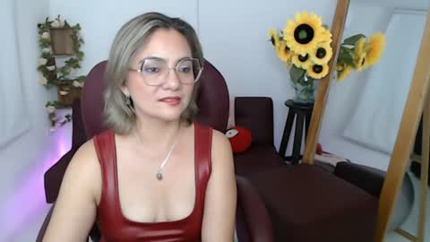 Snapshot of ana_hotmilf chatting on July 16, 2026, 11:22 pm Ana online show from July 16, 2026, 11:22 pm