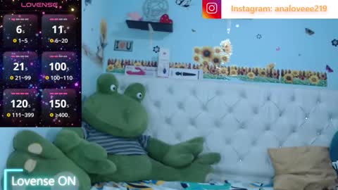 Ana lopez - Cameltoe girl  online show from March 20, 2026, 5:07 pm