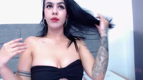 Ana Paula online show from November 28, 2025, 1:14 pm