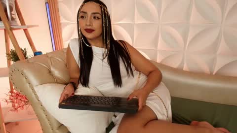   online show from September 15, 2025, 4:34 am