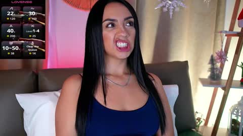   online show from December 3, 2025, 9:02 pm