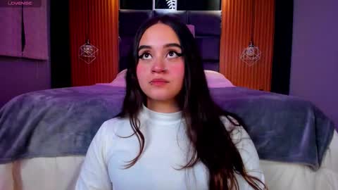 Snapshot of ana_taylor2 chatting on September 9, 2025, 9:36 pm Ana online show from September 9, 2025, 9:36 pm