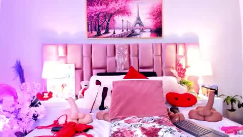 anaa_bellaa online show from November 8, 2025, 12:38 pm