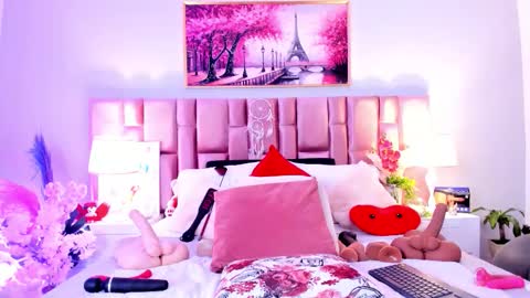 anaa_bellaa online show from November 13, 2025, 12:15 pm