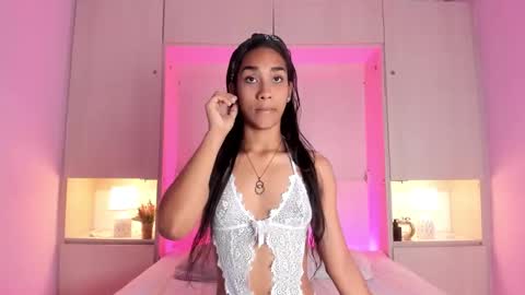 Snapshot of anaacollins_ chatting on October 15, 2025, 11:43 am anaacollins_ online show from October 15, 2025, 11:43 am