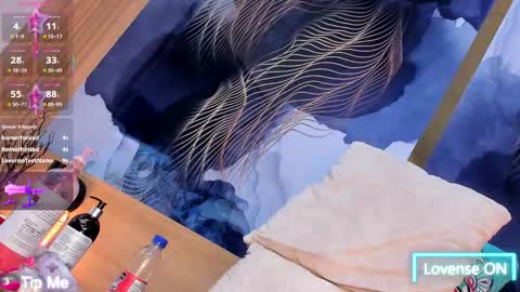 anabacker01 online show from October 10, 2025, 11:04 pm