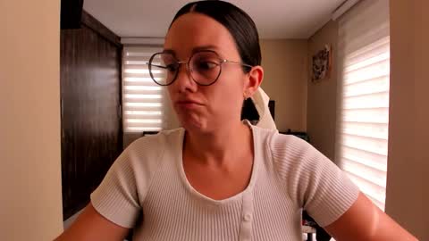 Anabel online show from February 6, 2026, 3:37 pm