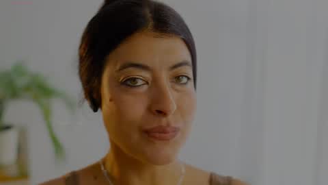 Snapshot of anabelcurvy chatting on April 22, 2026, 9:11 am anabelcurvy online show from April 22, 2026, 9:11 am