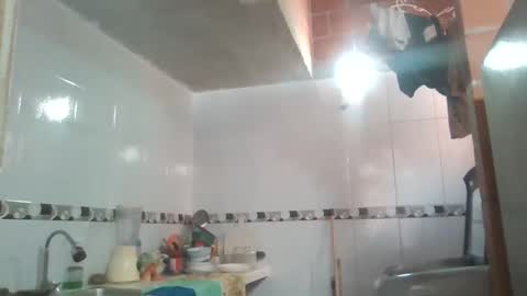 Snapshot of anabella_00 chatting on April 20, 2026, 7:37 pm anabella_00 online show from April 20, 2026, 7:37 pm