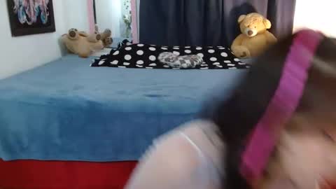 anabella_04 online show from January 5, 2025, 4:27 pm